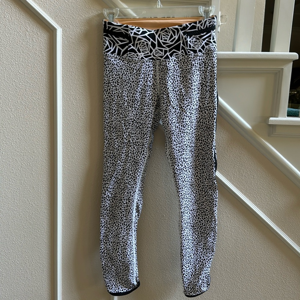Lululemon capri size4